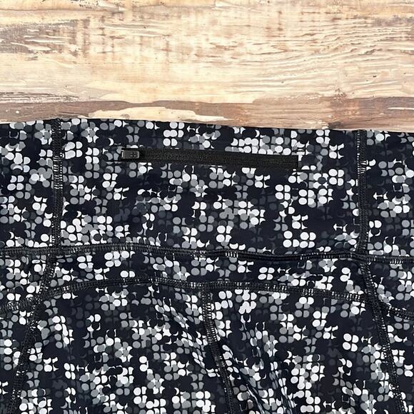 SWEATY BETTY Zero Gravity Black Grey Dot Print Leggings 12 - Picture 12 of 12